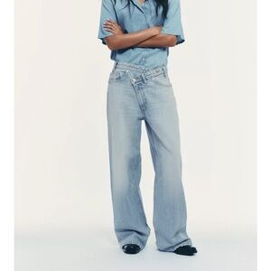 Women's Light Blue Jeans